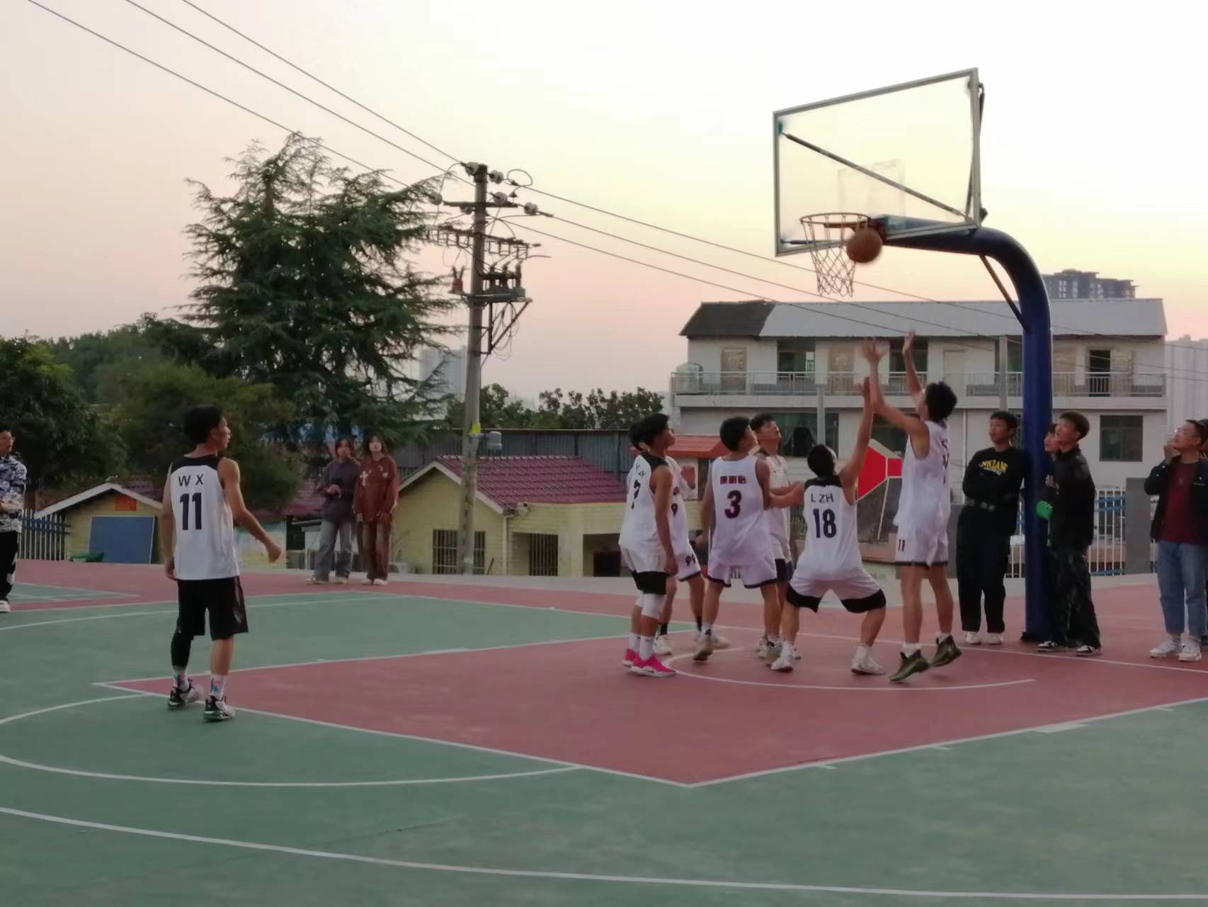 強健體魄，強國有我--記2022年秋季“華龍杯”籃球賽