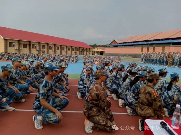 結(jié)營(yíng)展風(fēng)采，昂揚(yáng)向未來