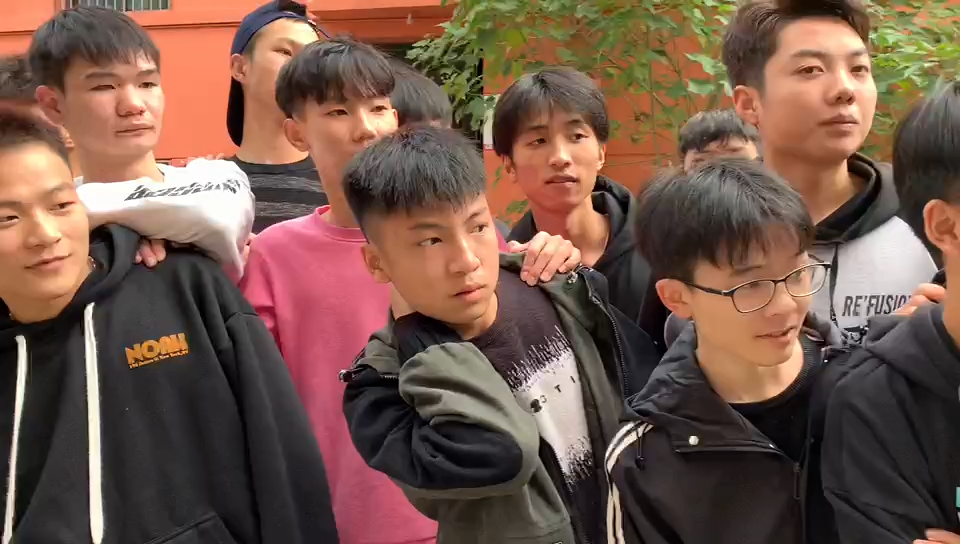 邵陽市華龍中學,邵陽中學教育,高中教育,師資雄厚,名優(yōu)教師