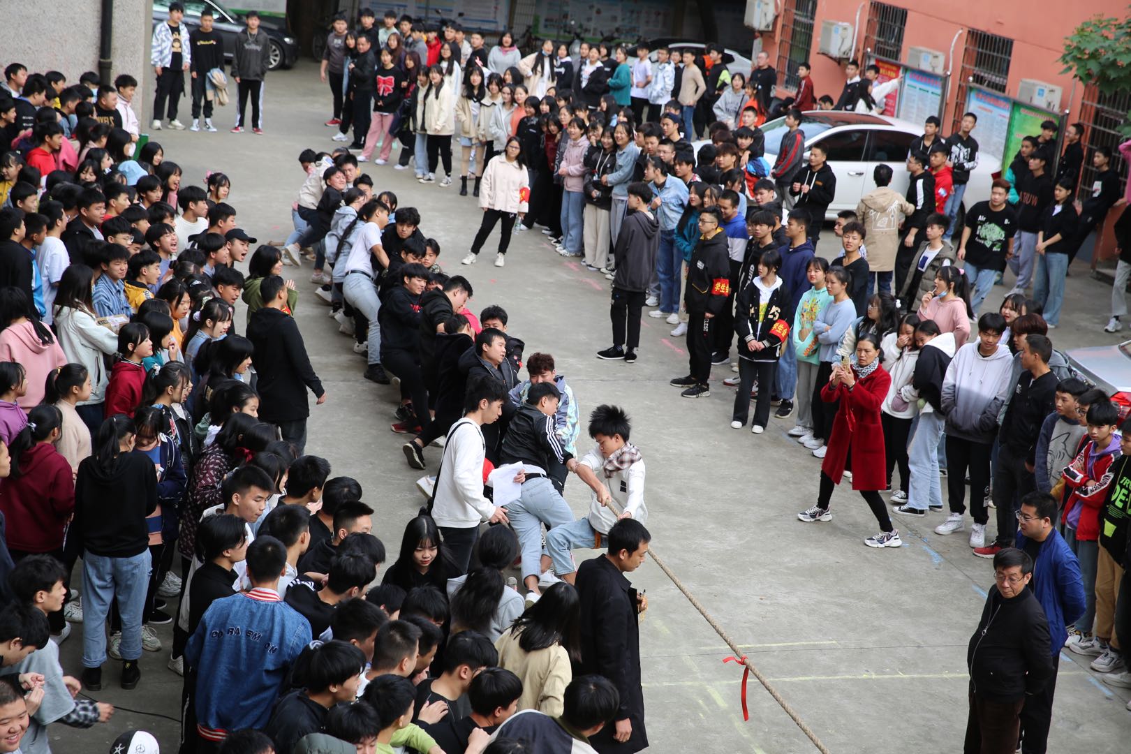 邵陽市華龍中學,邵陽中學教育,高中教育,師資雄厚,名優(yōu)教師