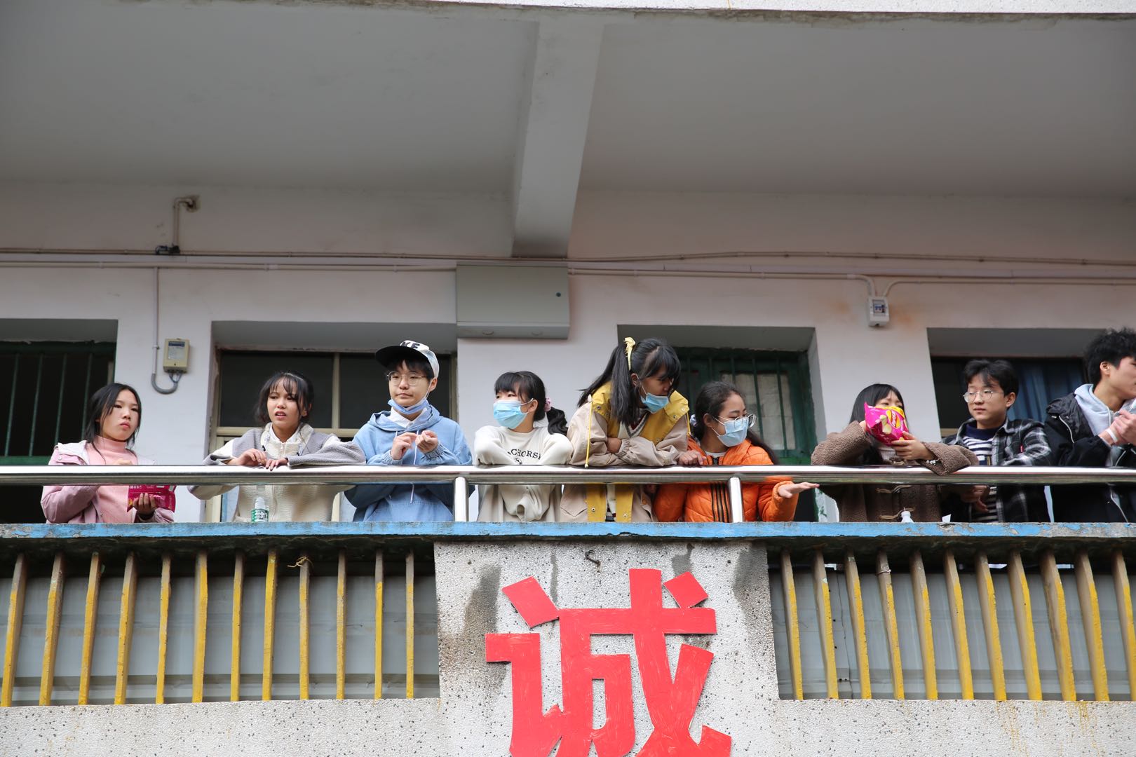 邵陽市華龍中學,邵陽中學教育,高中教育,師資雄厚,名優(yōu)教師