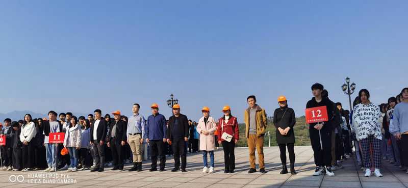 邵陽市華龍中學,邵陽中學教育,高中教育,師資雄厚,名優(yōu)教師